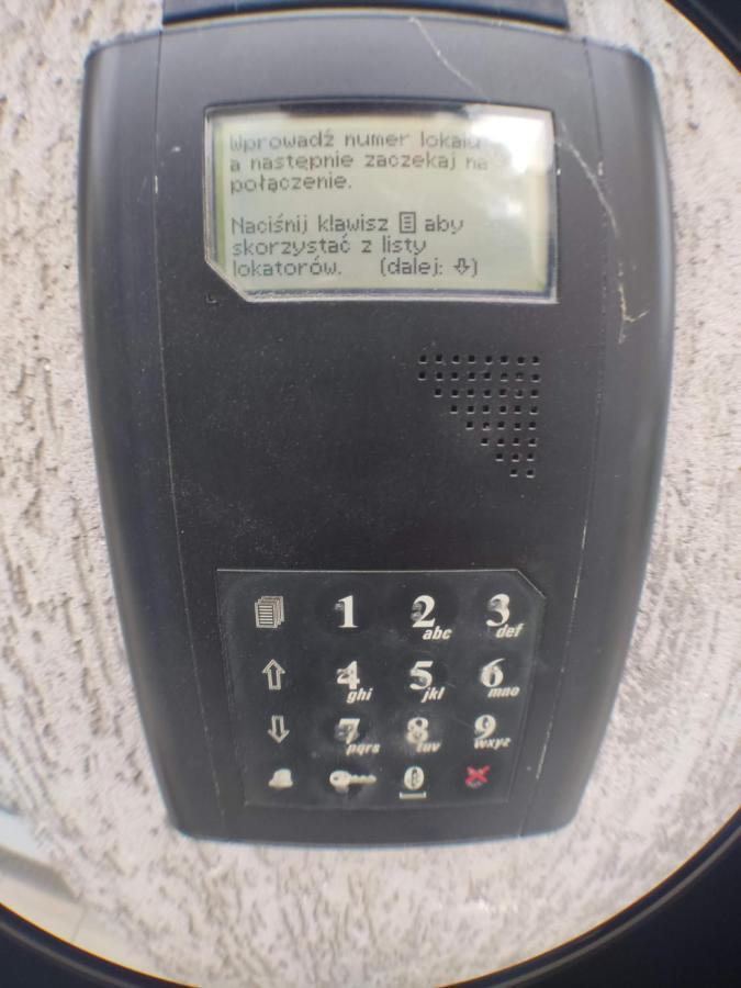 3030 Jana Spychalskiego 32 - Tanie Pokoje W Apartamencie - Samodzielne Zameldowanie - Self Check In Posen Exterior foto