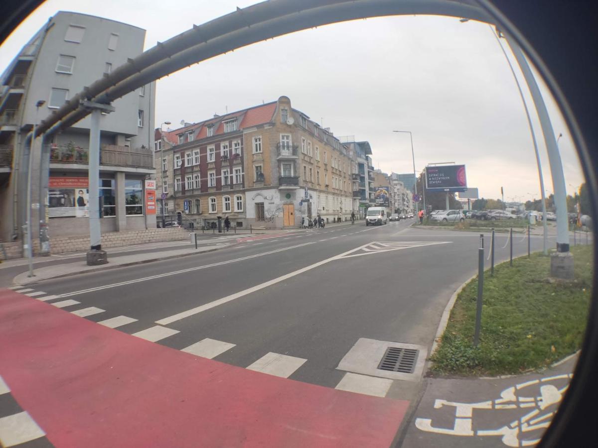 3030 Jana Spychalskiego 32 - Tanie Pokoje W Apartamencie - Samodzielne Zameldowanie - Self Check In Posen Exterior foto
