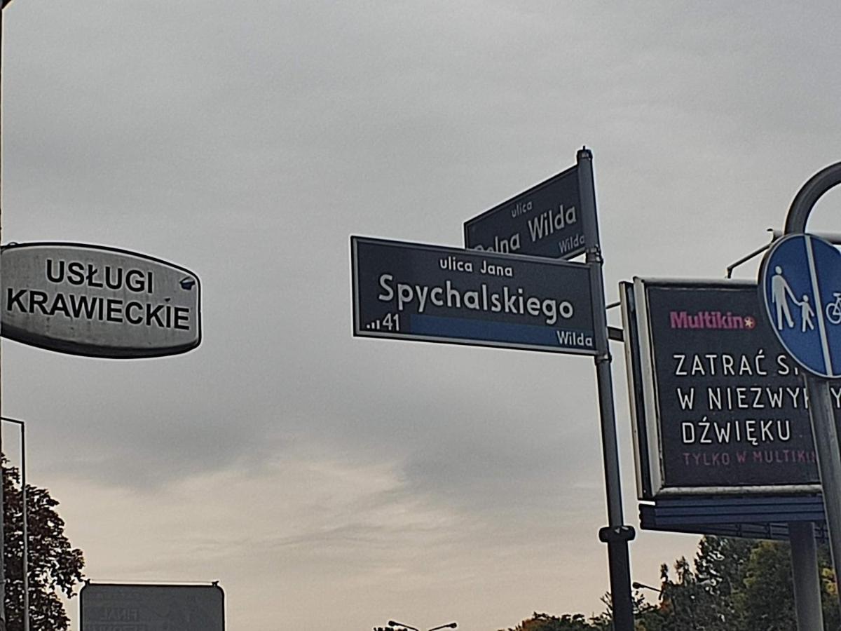 3030 Jana Spychalskiego 32 - Tanie Pokoje W Apartamencie - Samodzielne Zameldowanie - Self Check In Posen Exterior foto