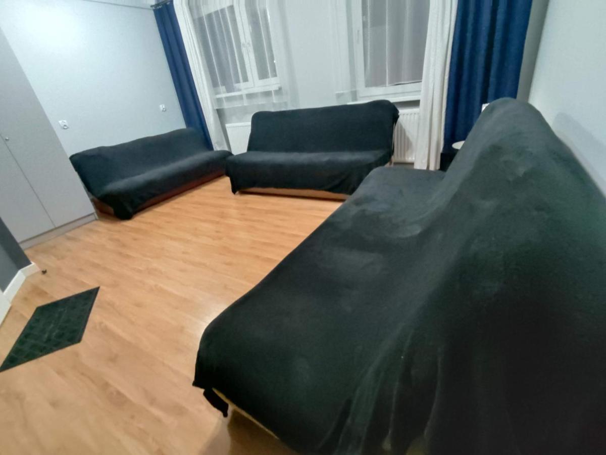 3030 Jana Spychalskiego 32 - Tanie Pokoje W Apartamencie - Samodzielne Zameldowanie - Self Check In Posen Exterior foto