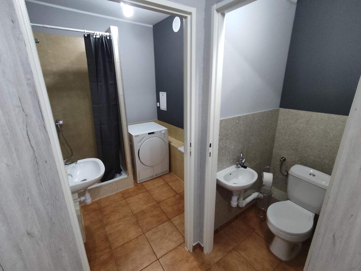 3030 Jana Spychalskiego 32 - Tanie Pokoje W Apartamencie - Samodzielne Zameldowanie - Self Check In Posen Exterior foto