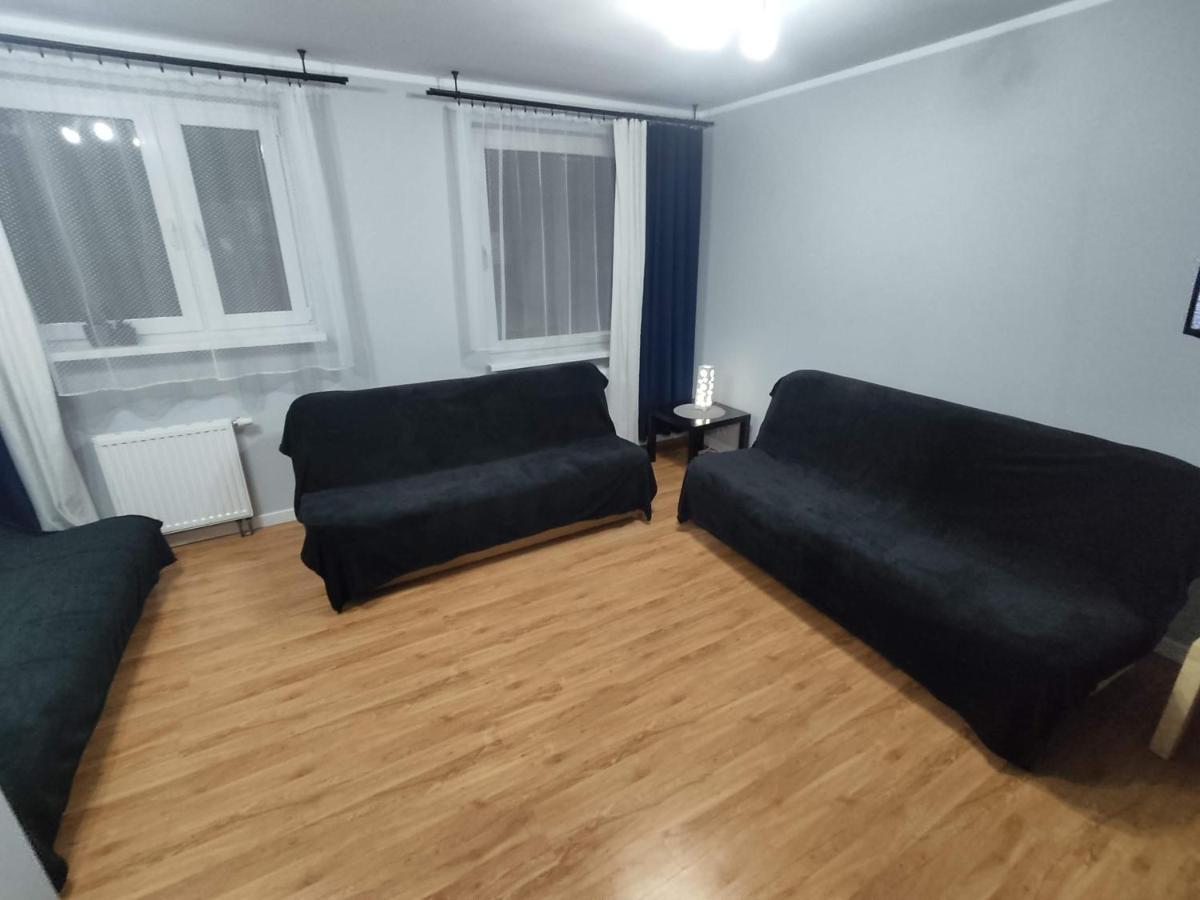 3030 Jana Spychalskiego 32 - Tanie Pokoje W Apartamencie - Samodzielne Zameldowanie - Self Check In Posen Exterior foto